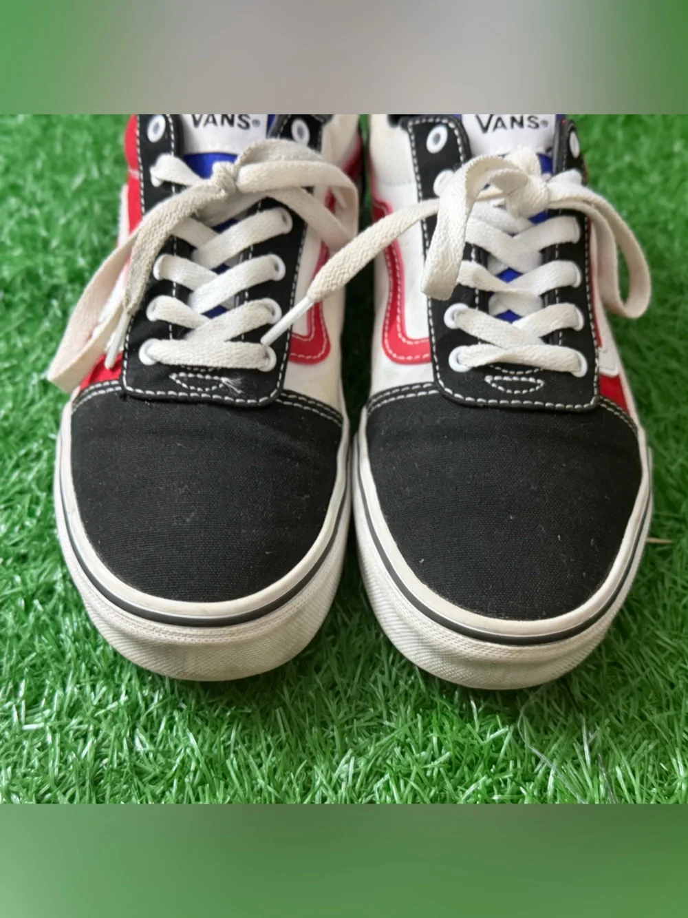 Vans Kids Low-Top Sneakers in Black, Red & Blue Size 5